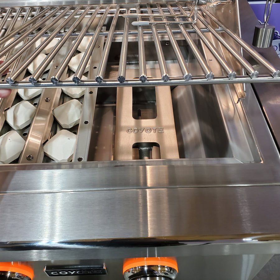 Coyote 30 Inch Freestanding Grill with 2 Infinity Burners™, RapidSear™ Infrared Burner, 700 sq. in. Cooking Surface, Rotisserie and Smoker Box C2SL30NG-FS - Scratch & Dent (Minor)