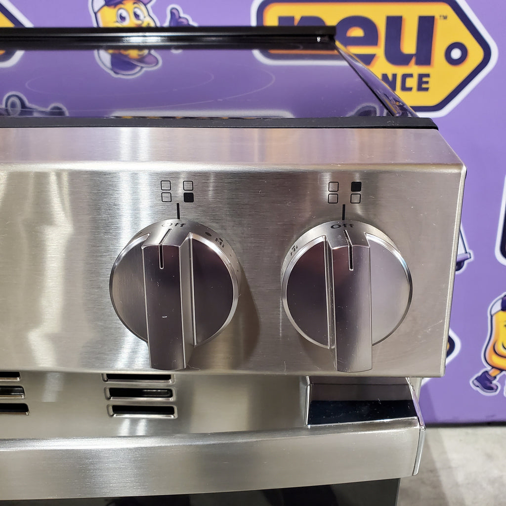 Pictures of GE® Stainless Steel Front Control Slide-In Electric Range with Crisp Mode and 5 Burner Radiant Cooktop 251310SD910 - GRS500PV2SS - Scratch & Dent (Minor) - Neu Appliance Outlet - Discount Appliance Outlet in Austin, Tx