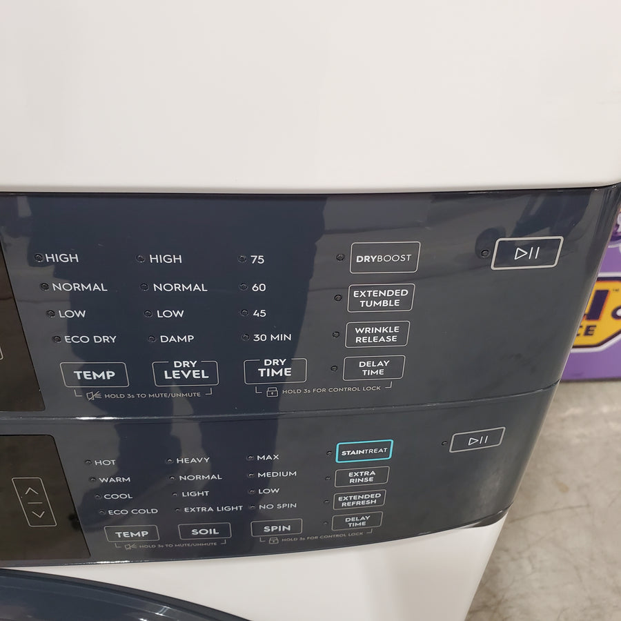 Electrolux White 300 Series Laundry Tower Single Unit Washer & Gas Dryer with LuxCare Wash System ELTG7300AW - Scratch & Dent (Minor)