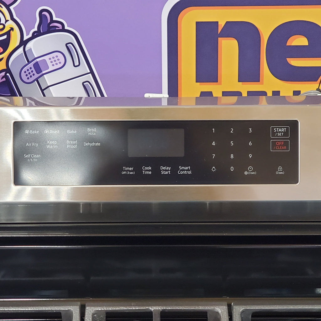 Pictures of Samsung Smart Freestanding Gas 6.0 Cu. Ft. Range with No Preheat Are Fry and Convection in Stainless Steel NX60A6511SS - Open Box - Neu Appliance Outlet - Discount Appliance Outlet in Austin, Tx