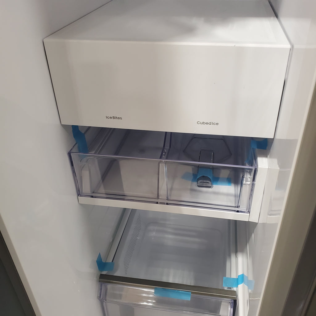 Pictures of Samsung Stainless Steel Bespoke Side-by-Side 28 cu. ft. Refrigerator with Beverage Center™ and Auto Fill Water Pitcher RS28CB7600QLAA - Open Box - Neu Appliance Outlet - Discount Appliance Outlet in Austin, Tx