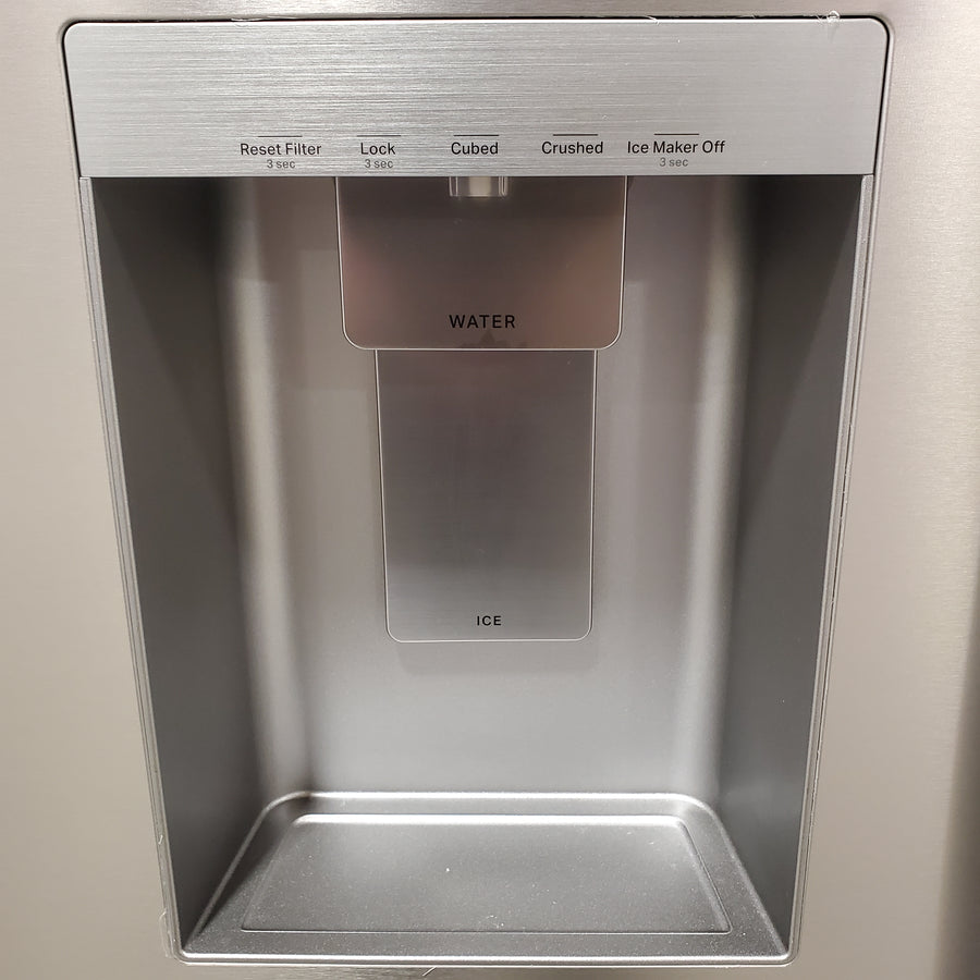 Whirlpool French Door Refrigerator in Fingerprint Resistant Stainless Finish with In-Door Water and Ice Maker - 30 cu. ft. WRFF3536SZ - Scratch & Dent (Minor)