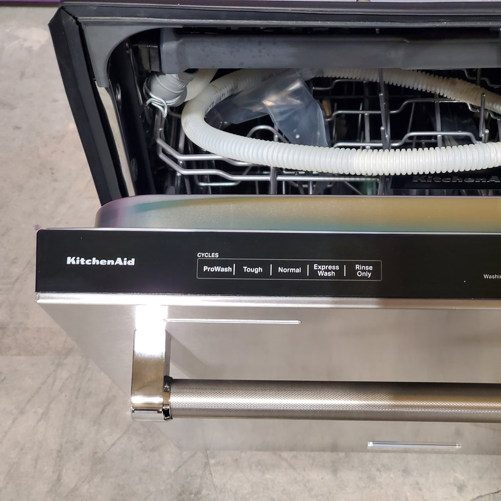 Kitchenaid 39 DBA Dishwasher In PrintShield™ Finish With Third Level Utensil Rack KDTE204KPS - Scratch and Dent (Minor)