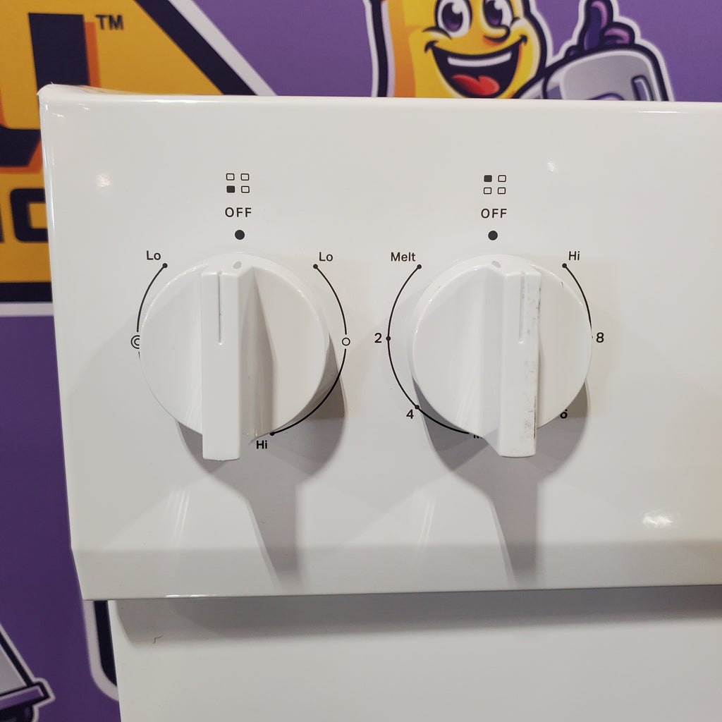 Whirlpool 5-Element Freestanding Electric Range in White with Air Cooking Technology 25138SD762 - WFES5030RW - Scratch & Dent (Minor)