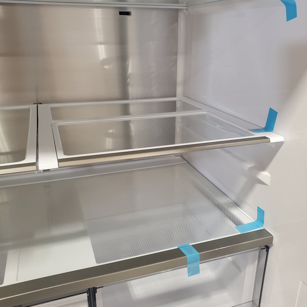Samsung Bespoke 4-Door Flex™ Refrigerator (29 cu. ft.) with AI Family Hub™+ and AI Vision Inside™  RF29DB9900QD - Scratch and Dent (Minor)