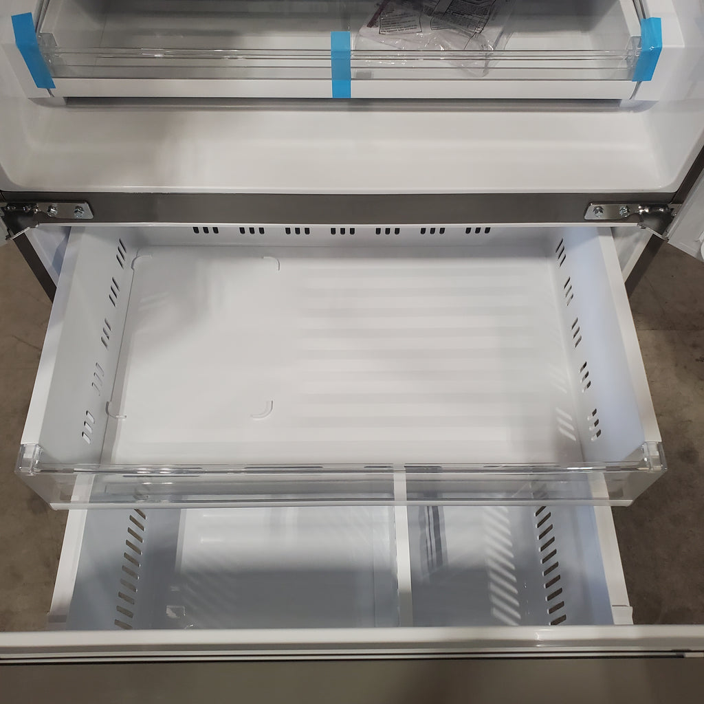 Pictures of 28 cu. ft. 3 Door French Door, Ice and Water with Single Ice Maker in Printproof Stainless Steel LRFS28XBS - Open Box - Neu Appliance Outlet - Discount Appliance Outlet in Austin, Tx