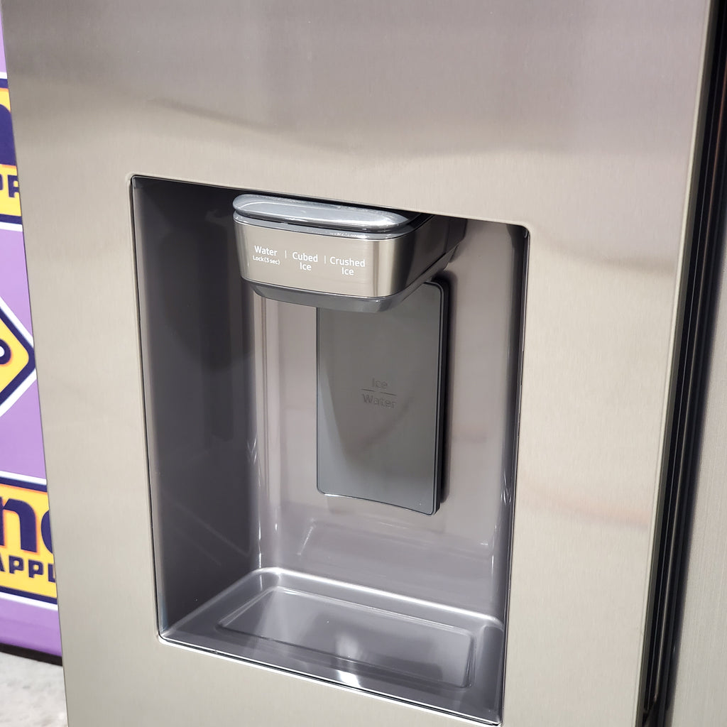 Pictures of Samsung 27.4-cu ft Side-by-Side Refrigerator with Ice Maker in Fingerprint Resistant Stainless Steel 4SD426 - RS27T5200SR - Scratch & Dent (Minor) - Neu Appliance Outlet - Discount Appliance Outlet in Austin, Tx