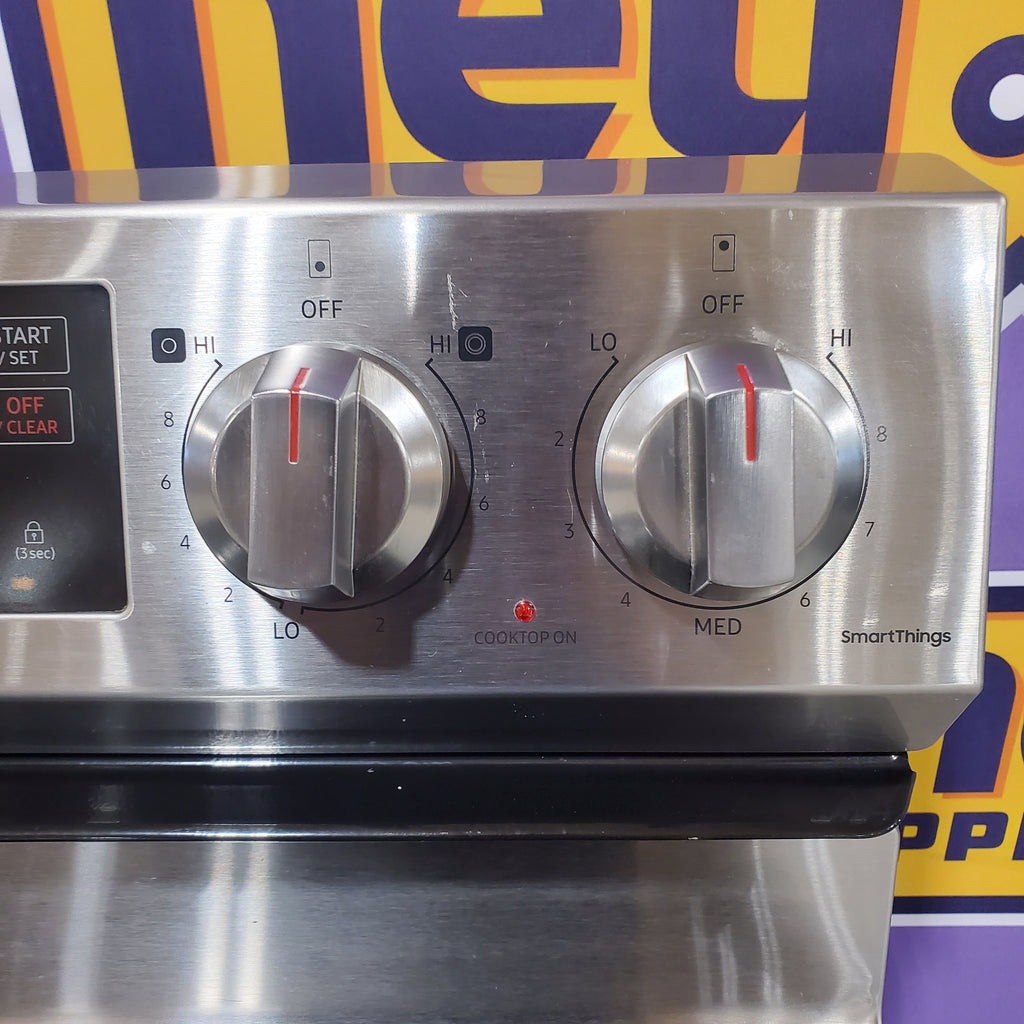 Pictures of Samsung 6.3 cu. ft. Smart Freestanding Electric Range with No-Preheat Air Fry & Convection in Stainless Steel 25SD116 - NE63A6511SS - Scratch & Dent - Moderate - Neu Appliance Outlet - Discount Appliance Outlet in Austin, Tx