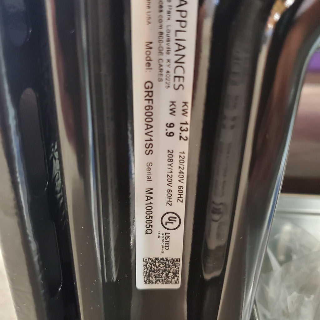 Pictures of GE ENERGY STAR® 30" Free-Standing Electric Convection Range with No Preheat Air Fry and EasyWash™ Oven Tray GRF600AVSS - New in Box - Neu Appliance Outlet - Discount Appliance Outlet in Austin, Tx