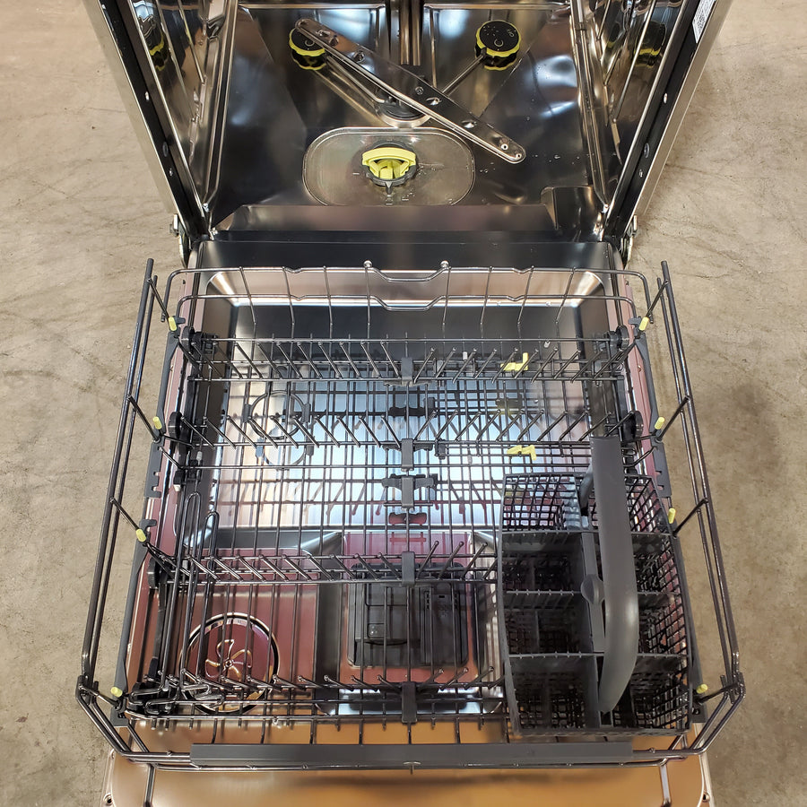 ASKO 50-Series24 Inch Fully-Integrated Panel Ready Built-In Smart Dishwasher with 16 Place Settings, 9 Wash Cycles, 40 dBA Noise Level, 3 Racks, 3 Spray Arms, 9 Spray Zones, XXL Tub, Super Cleaning System+™ 1116255 - DFI565XXL - Scratch & Dent (Moderate)
