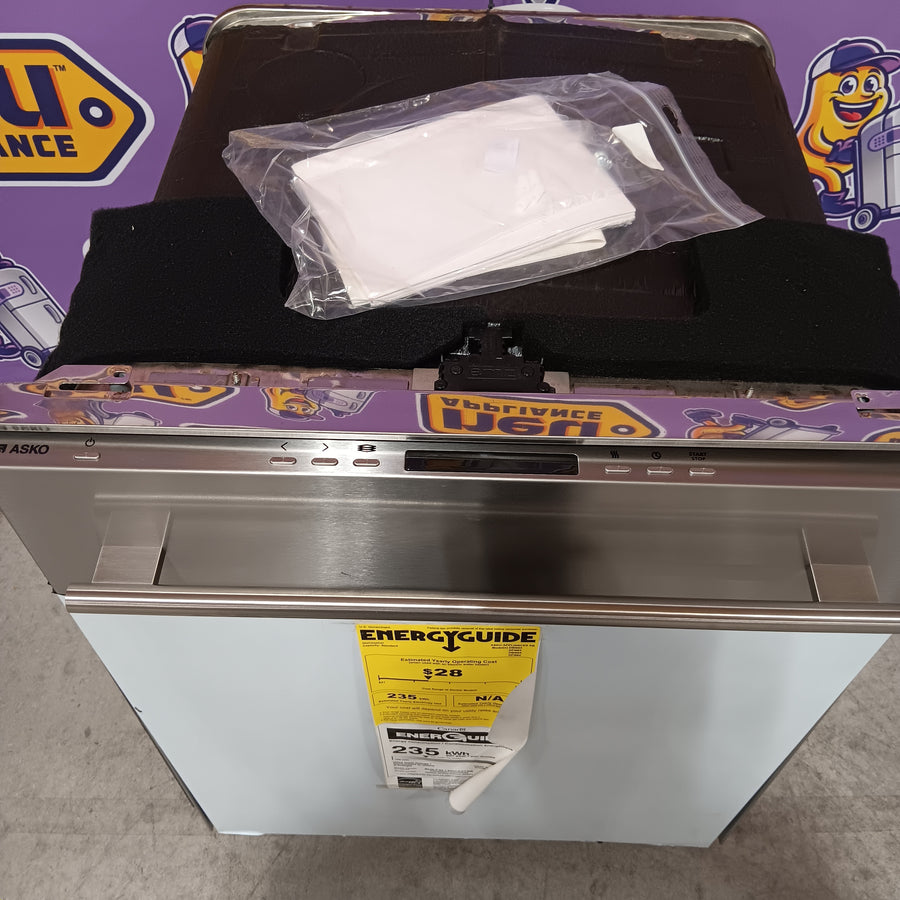 ASKO Dishwasher in Stainless Steel with Super Cleaning System™ and 8 Steel™ 1111395 - DBI663THS - Scratch & Dent (Minor)