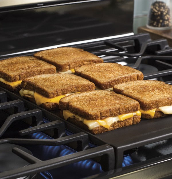 Pictures of GE® 30" Slide-In Front-Control Convection Gas Range with Built-in WiFi, Edge-to-Edge Cooktop, and No Preheat Air Fry JGS760SPSS - Scratch & Dent (Minor) - Neu Appliance Outlet - Discount Appliance Outlet in Austin, Tx