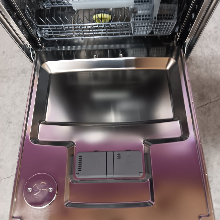ASKO Dishwasher in Stainless Steel with Super Cleaning System™ and 8 Steel™ 1111395 - DBI663THS - Scratch & Dent (Minor)