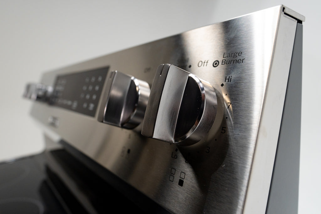 Pictures of GE Mueller Kitchen Package | GNE25JYKFS | JVM3160RFSS | GRF600AVSS | GDP630PYRFS - Neu Appliance Outlet - Discount Appliance Outlet in Austin, Tx