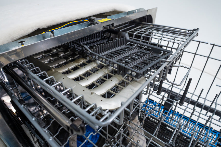GE Profile™ ENERGY STAR Smart UltraFresh System Dishwasher with Microban™ Antimicrobial Technology with Deep Clean Washing 3rd Rack, 39 dBA GE9856 - PDP795SYVFS - New in Box