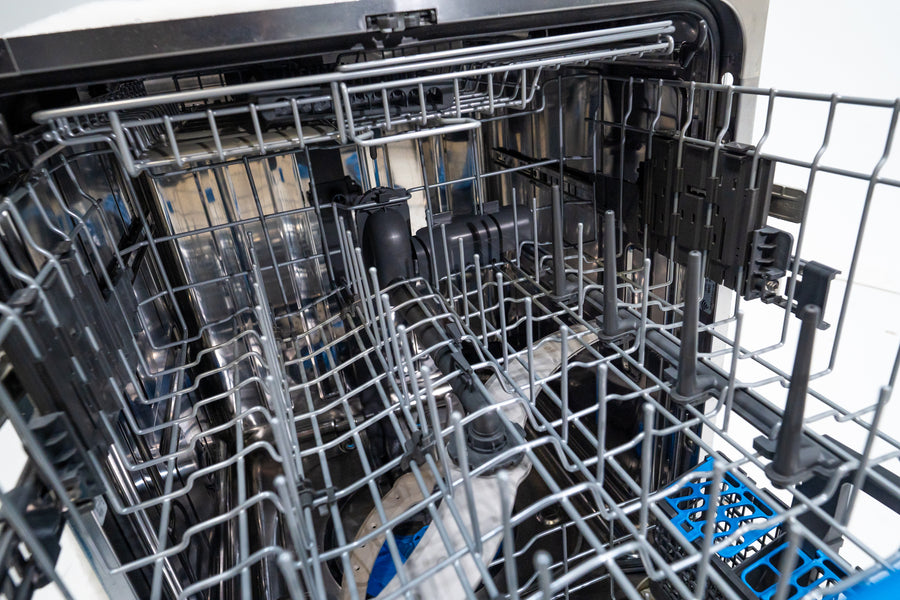 GE Profile™ ENERGY STAR Smart UltraFresh System Dishwasher with Microban™ Antimicrobial Technology with Deep Clean Washing 3rd Rack, 39 dBA GE9856 - PDP795SYVFS - New in Box