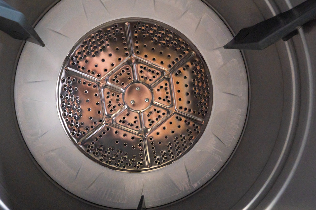 Pictures of GE Unitized Spacemaker® 3.8 cu. ft. Capacity Washer with Stainless Steel Basket and 5.9 cu. ft. Capacity Electric Dryer GUD27ESSMWW - New in Box - Neu Appliance Outlet - Discount Appliance Outlet in Austin, Tx