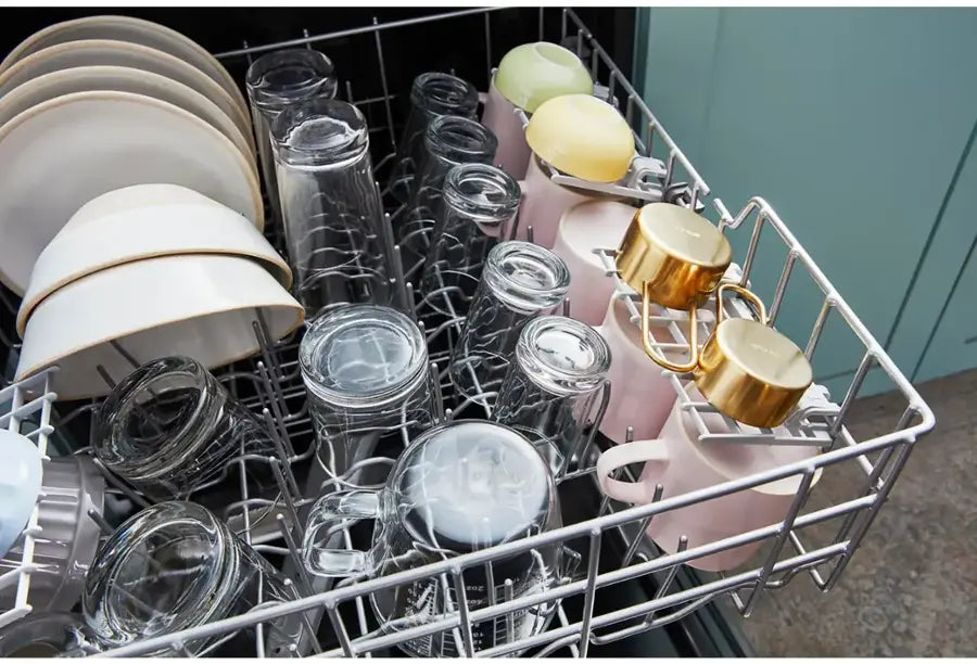 Whirlpool Built In Dishwasher with 55 dBA in Fingerprint Resistant Stainless Steel WDP540HAMZ - Certified Refurbished