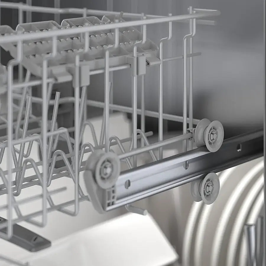 Bosch 100 Series 24" Front Control Smart Built-In Hybrid Stainless Steel Tub Dishwasher with 50dBA in Black SHE3AEM6N - Open Box