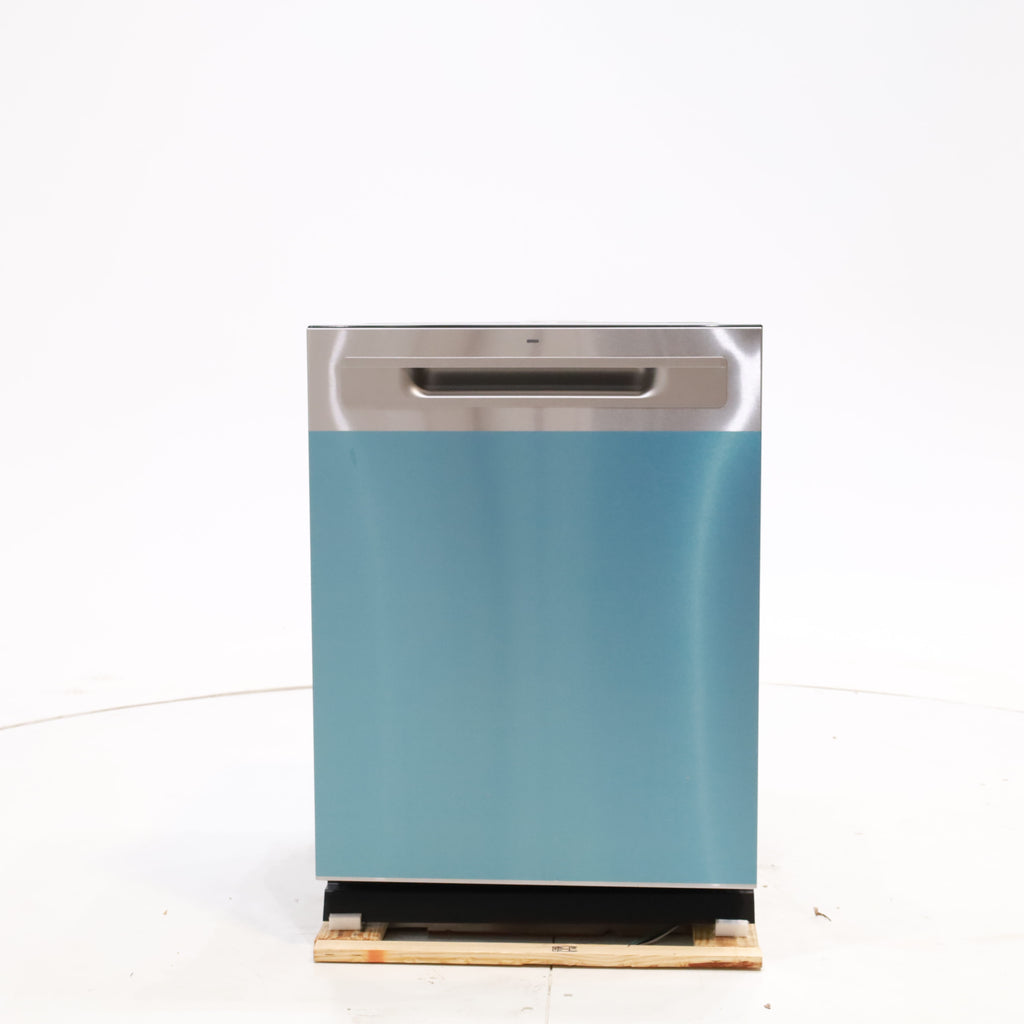 GE® ENERGY STAR® Top Control with Plastic Interior Dishwasher with Sanitize Cycle & Dry Boost GE9850 - GDP630PYRFS - New in Box