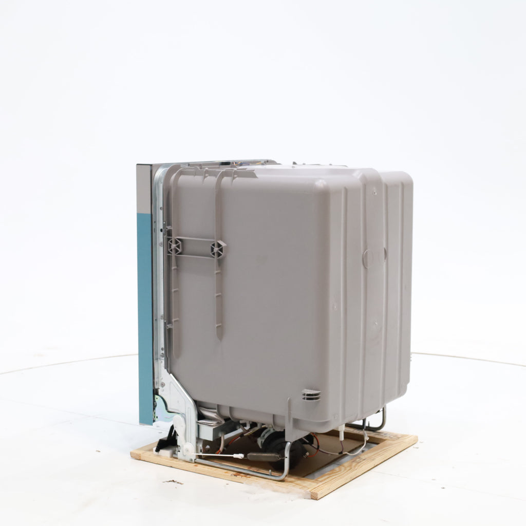 GE® ENERGY STAR® Top Control with Plastic Interior Dishwasher with Sanitize Cycle & Dry Boost GE9850 - GDP630PYRFS - New in Box