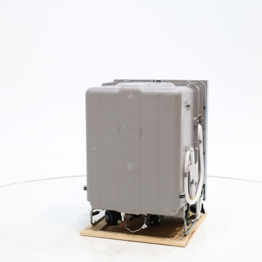 GE® ENERGY STAR® Top Control with Plastic Interior Dishwasher with Sanitize Cycle & Dry Boost GE9850 - GDP630PYRFS - New in Box