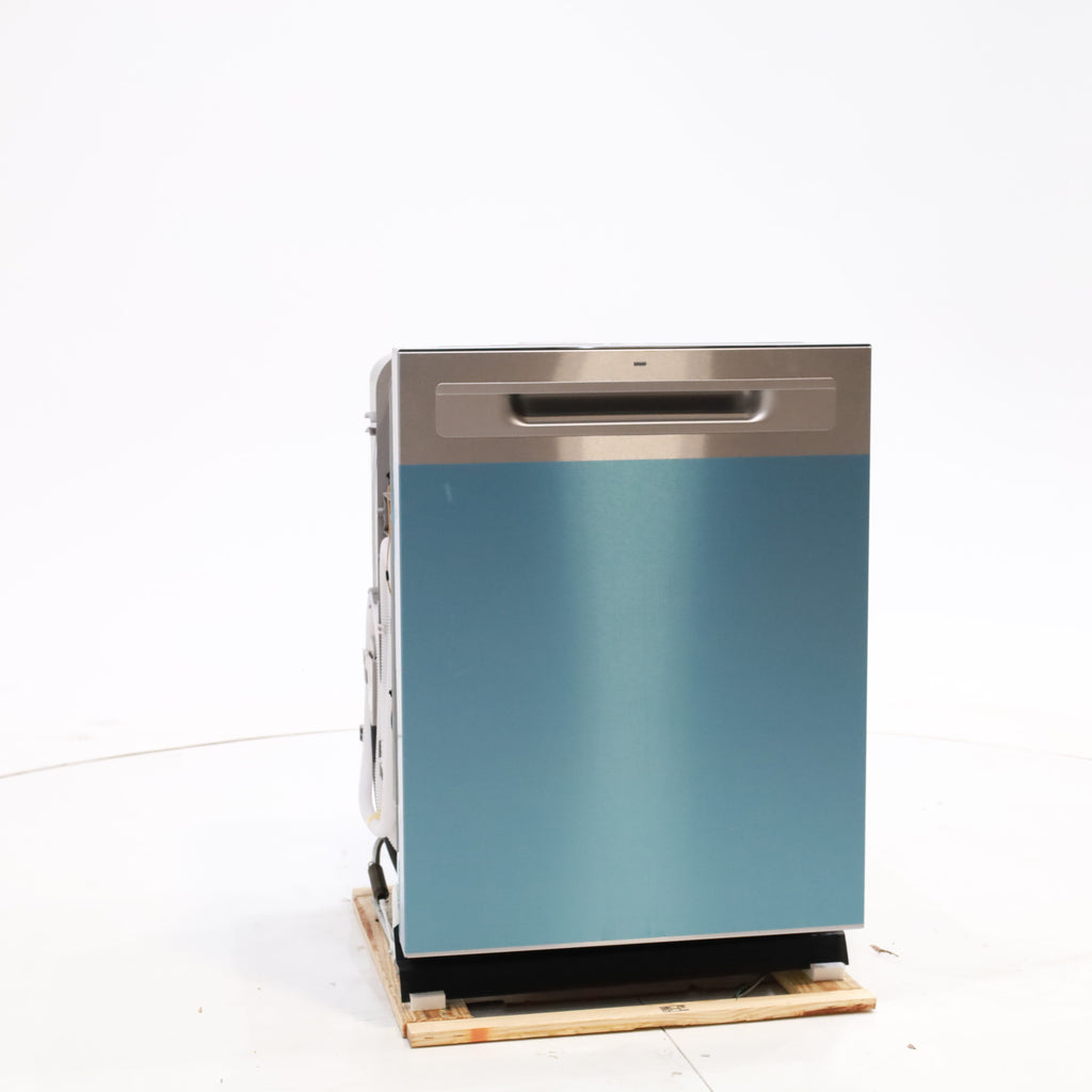 GE® ENERGY STAR® Top Control with Plastic Interior Dishwasher with Sanitize Cycle & Dry Boost GE9850 - GDP630PYRFS - New in Box