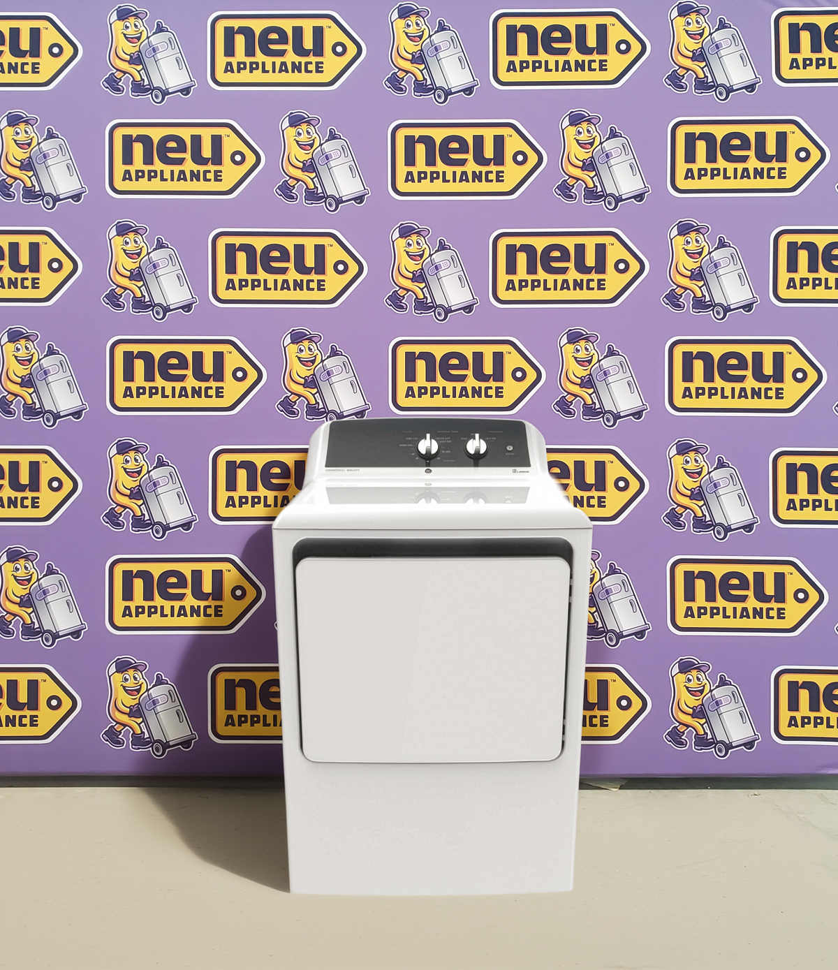GE 6.2 cu. ft. Capacity Gas Dryer with Up To 120 ft. Venting GTX52GASPWB - New In Box