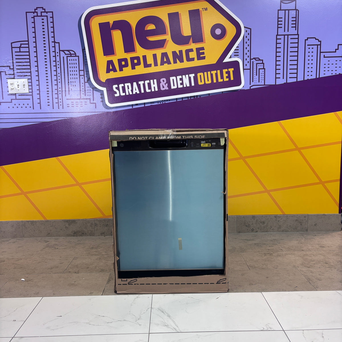 GE Stainless Steel Built-In 24 Inch Tall Tub Dishwasher with Front Controls and Steam Sanitize GDF535PSRSS - New in Box