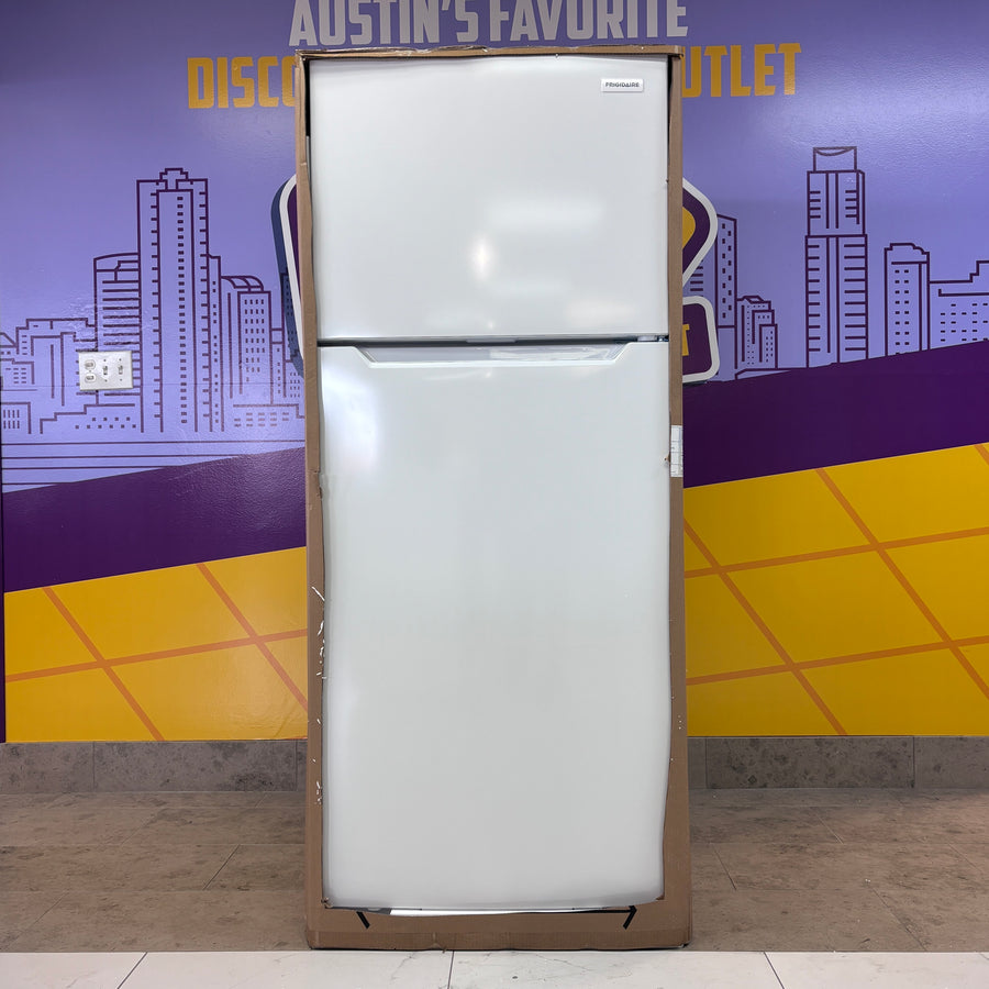 White Frigidaire 28 inch wide 18 cu. ft. ENERGY STAR Top Freezer Refrigerator - New