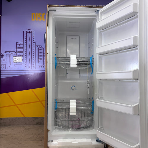 Pictures of Frigidaire 16 Cu. Ft. Garage Ready Upright Freezer FFFU16F2VW - Scratch & Dent (Minor) - Neu Appliance Outlet - Discount Appliance Outlet in Austin, Tx