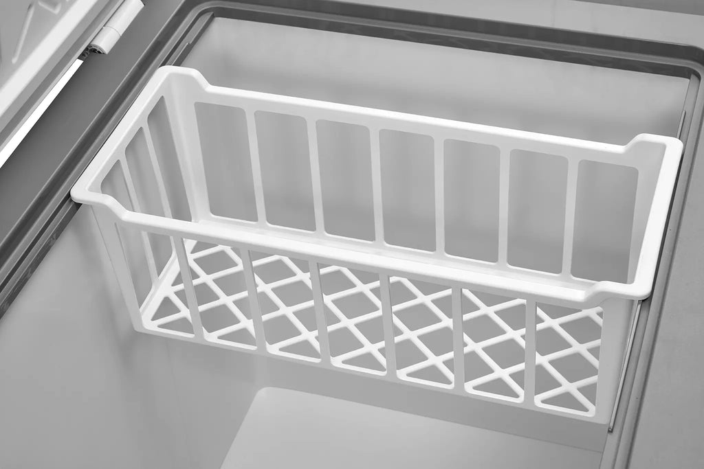 Pictures of Midea 5.1-cu ft Garage Ready Chest Freezer Convertible to Refrigerator - New in Box - Neu Appliance Outlet - Discount Appliance Outlet in Austin, Tx