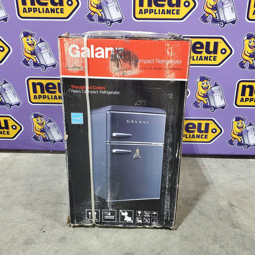 Galanz 3.1 Cu Ft Retro Dual Door Refrigerator 25136SD658 - GLR31TBKER - New in Box