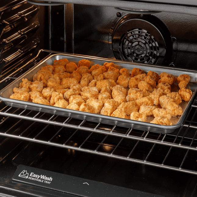 GE 30" Free-Standing Gas Convection Range with EasyWash™ Oven Tray and No Preheat Air Fry GE9845 - GGF600AVSS - New in Box