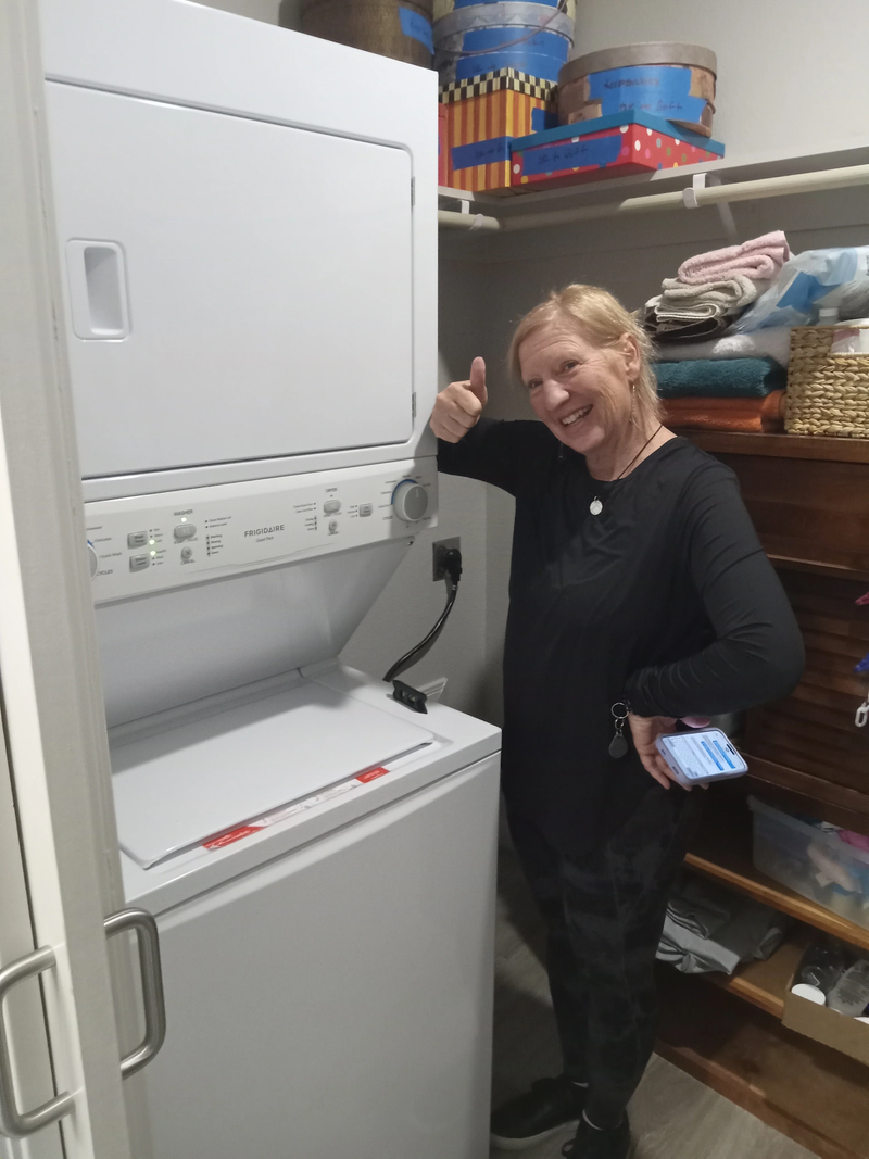 Snagged this $1,599 laundry center for $986!