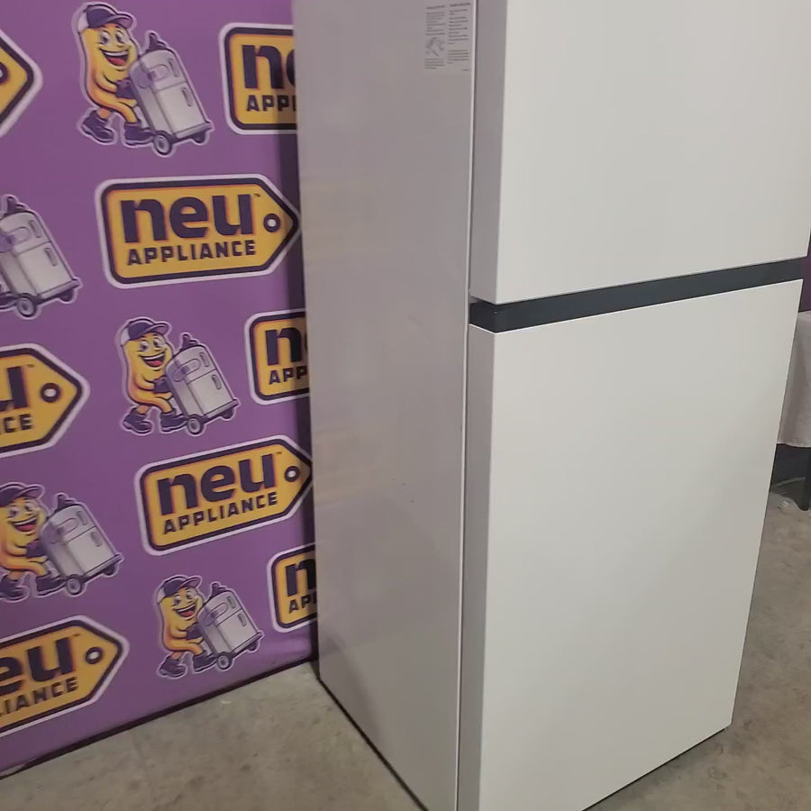 Pictures of Hisense PureSpace 18.1-cu ft Counter-Depth 30-in Wide Top-Freezer Refrigerator Garage Ready ENERGY STAR Certified in White RT180N3SWEH - Scratch & Dent (Minor) - Neu Appliance Outlet - Discount Appliance Outlet in Austin, Tx