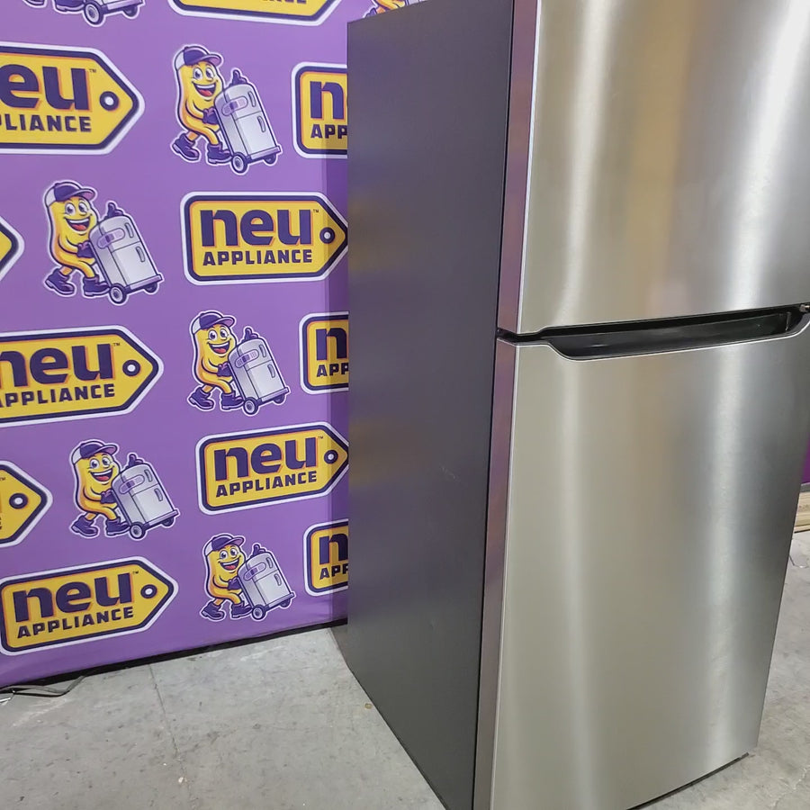 Pictures of Frigidaire 30" Wide 20.0 Cu. Ft. Top Freezer Refrigerator in Stainless Steel LFTR2045VF - Scratch & Dent (Minor) - Neu Appliance Outlet - Discount Appliance Outlet in Austin, Tx