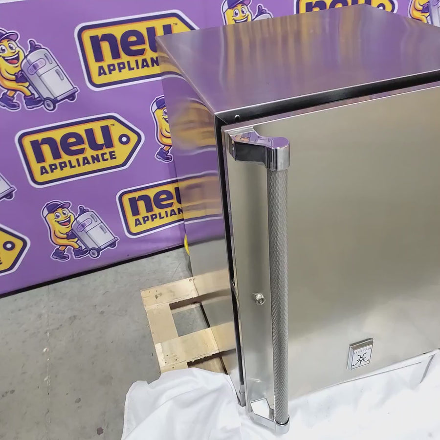Pictures of 24″ Hestan Outdoor Undercounter Refrigerator with Solid Door GRSR24 - Scratch & Dent (Minor) - Neu Appliance Outlet - Discount Appliance Outlet in Austin, Tx
