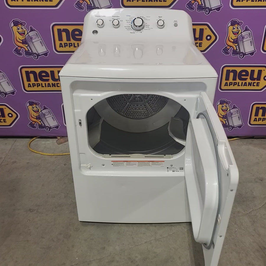 Pictures of GE® 4.5 cu. ft. Capacity Washer with Stainless Steel Basket in White GTW465ASNWW - Certified Refurbished and GE White Electric 7.2 Cu. Ft. Dryer with Aluminized Alloy Drum GTD42EASJWW - Certified Refurbished - Neu Appliance Outlet - Discount Appliance Outlet in Austin, Tx