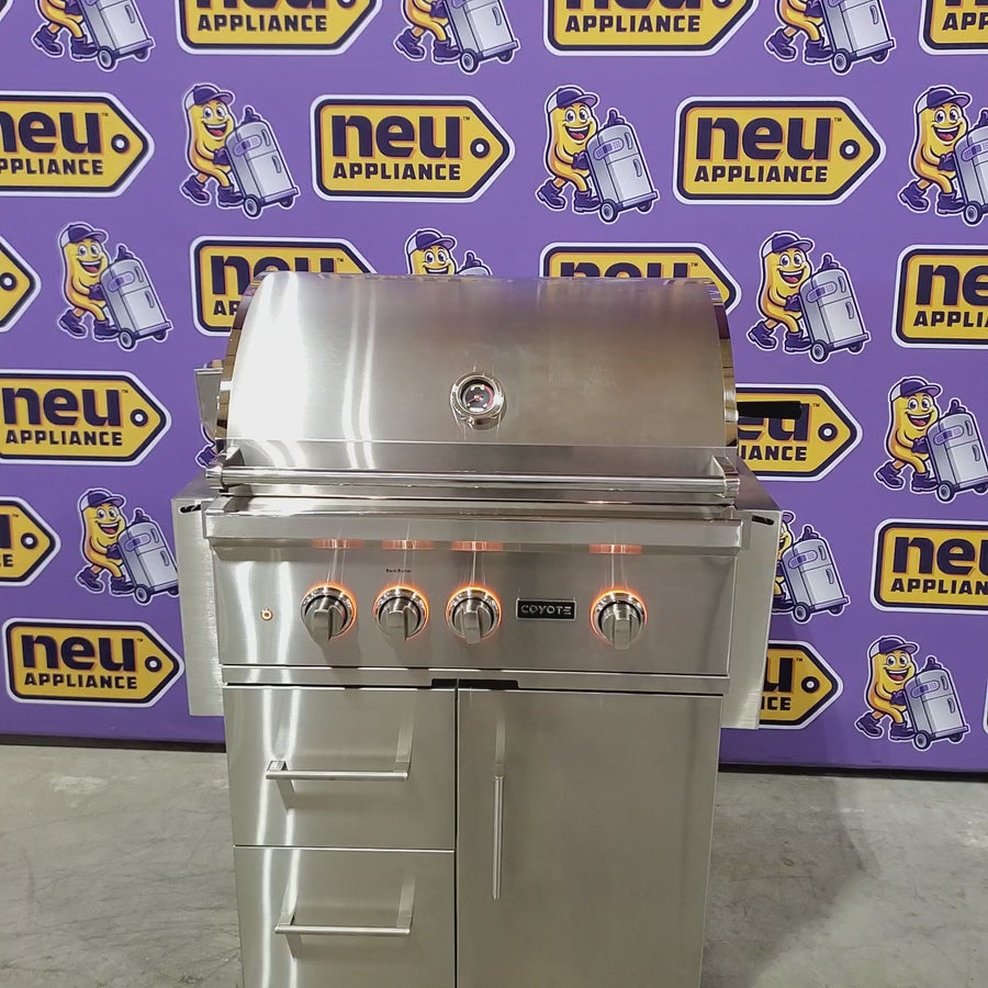 Pictures of Coyote 30 Inch Freestanding Grill with 2 Infinity Burners™, RapidSear™ Infrared Burner, 700 sq. in. Cooking Surface, Rotisserie and Smoker Box 1117281 - C2SL30NG-FS - Scratch & Dent (Minor) - Neu Appliance Outlet - Discount Appliance Outlet in Austin, Tx
