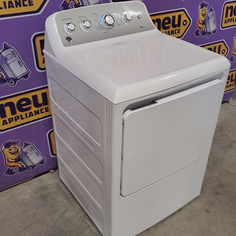 Pictures of GE White Electric Aluminized Alloy Drum 7.2 Cu. Ft. Dryer with Sensor Dry and Extended Tumble GTD45EASJWS - Scratch & Dent (Moderate) - Neu Appliance Outlet - Discount Appliance Outlet in Austin, Tx