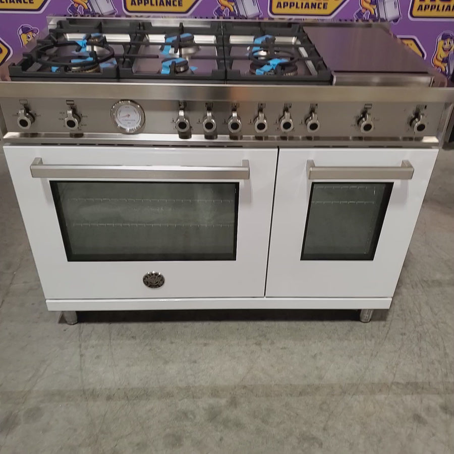 Pictures of Bertazzoni 48 Inch Freestanding Professional Gas Range with 6 Sealed Burners, Double Oven, 7.1 Cu. Ft. Total Capacity in Bianco White 11113121 - PROF486GGASBIT - Scratch & Dent (Minor) - Neu Appliance Outlet - Discount Appliance Outlet in Austin, Tx