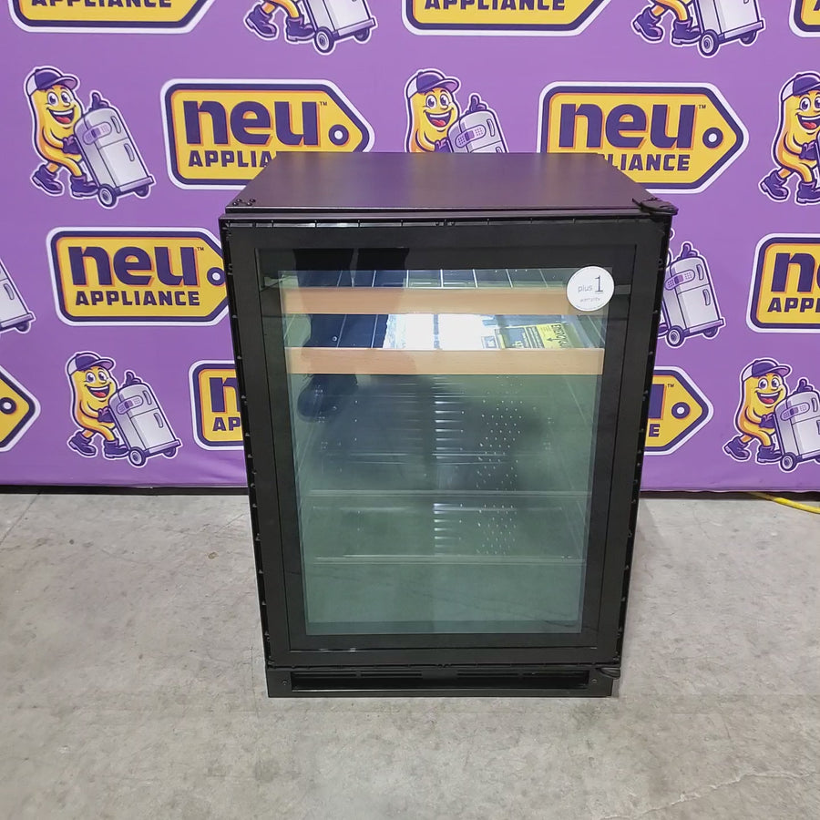 Pictures of U-Line 24 Inch Built-in Beverage Center with 5.4 cu. ft. Capacity, 85 12-oz. Bottle Capacity, 105 12-oz. Can Capacity, and 16 Wine Bottle Capacity 11111518 - U-1224BEVINT-00B - Scratch & Dent (Minor) - Neu Appliance Outlet - Discount Appliance Outlet in Austin, Tx