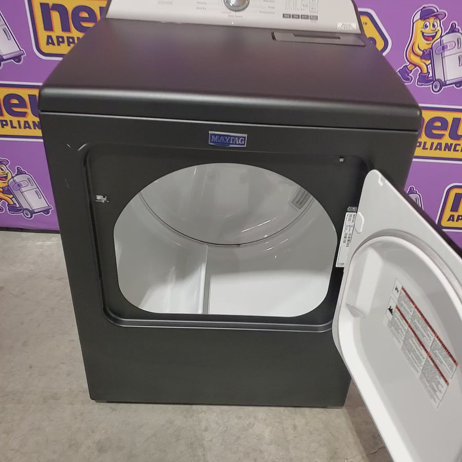 Pictures of Maytag Volcano Black Pet Pro 7.0 cu. ft. Electric Dryer with XL Lint Trap and Steam 22421764 - MED6500MBK - Scratch & Dent (Minor) - Neu Appliance Outlet - Discount Appliance Outlet in Austin, Tx