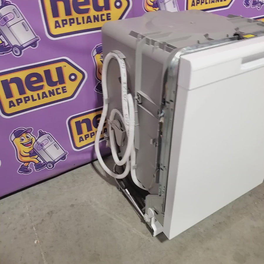 Pictures of GE® ENERGY STAR® Dishwasher with Front Controls in White GDF460PGTWW - Scratch & Dent (Minor) - Neu Appliance Outlet - Discount Appliance Outlet in Austin, Tx