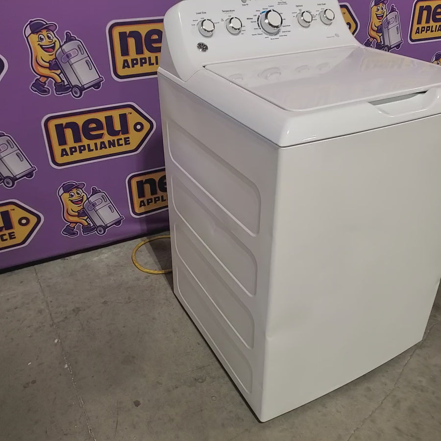 Pictures of GE® 4.5 cu. ft. Capacity Washer with Stainless Steel Basket in White GTW465ASNWW - Certified Refurbished and GE White Electric 7.2 Cu. Ft. Dryer with Aluminized Alloy Drum GTD42EASJWW - Certified Refurbished - Neu Appliance Outlet - Discount Appliance Outlet in Austin, Tx