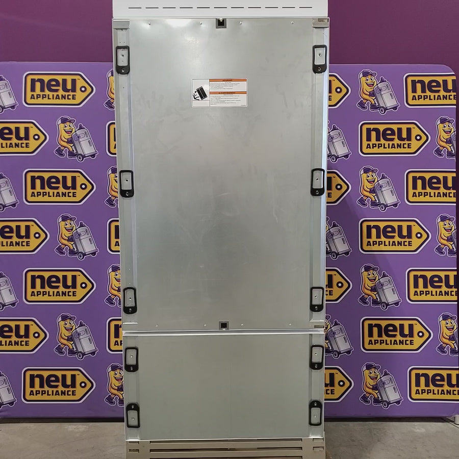 Pictures of Bertazzoni Built-in Bottom Mount Refrigerator with Ice Maker 11113135 - REF36BMBIPRT - Scratch & Dent (Minor) - Neu Appliance Outlet - Discount Appliance Outlet in Austin, Tx