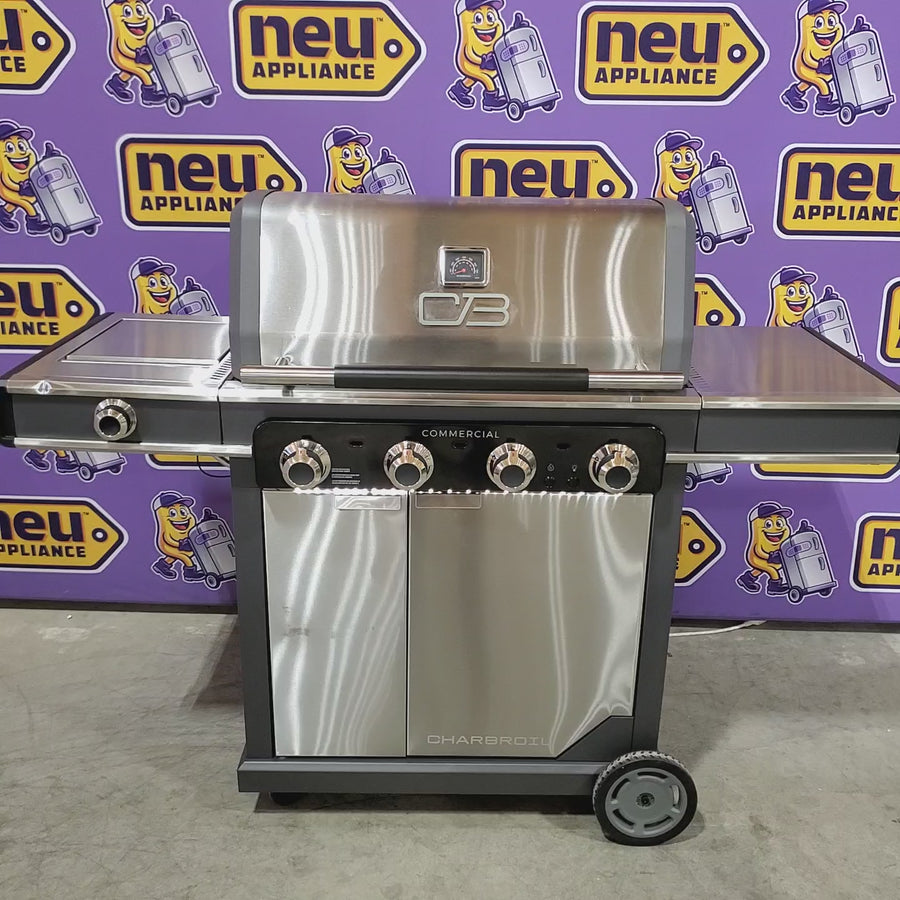 Pictures of Charbroil® Commercial Series™ 4 Burner Gas Grill & Griddle in Stainless Steel 22321482 - 463263924 - Scratch & Dent (Moderate) - Neu Appliance Outlet - Discount Appliance Outlet in Austin, Tx