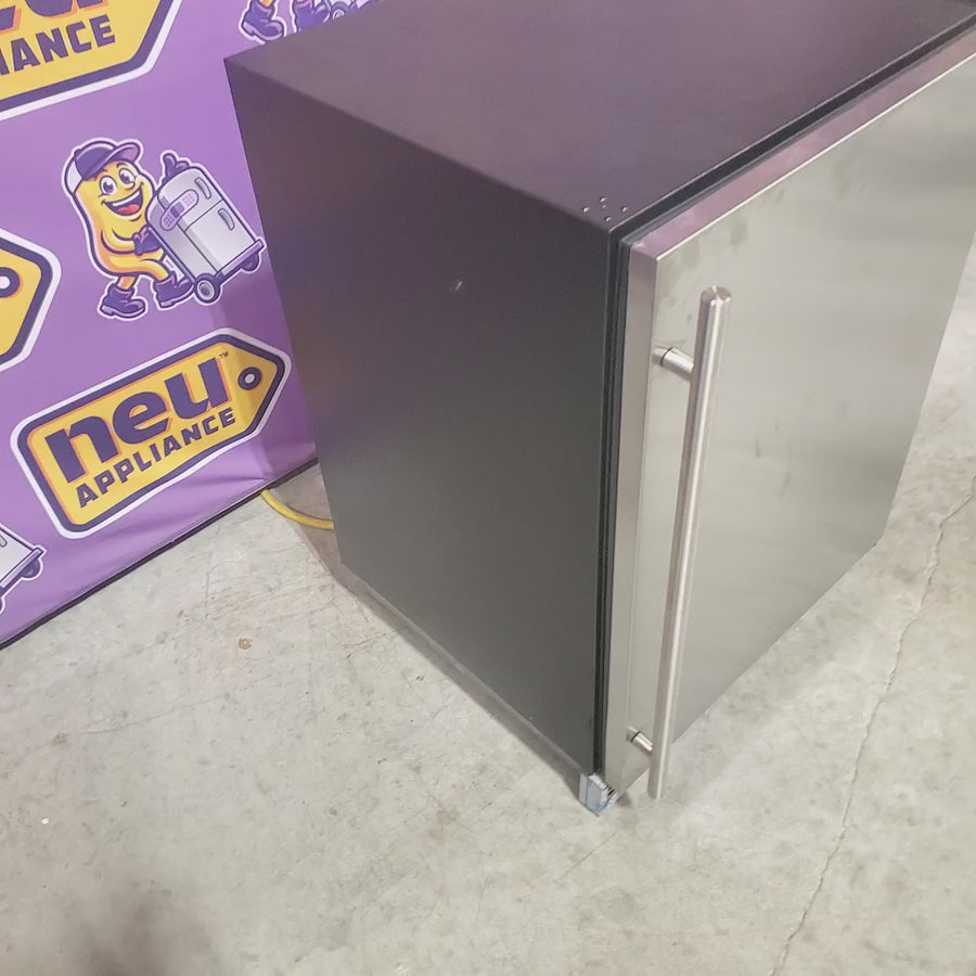 Pictures of U-Line - 1 Class 4.2 Cu. Ft. Undercounter Refrigerator with Ice Maker in Stainless Steel 11110473 - UHRI124SS01A - Open Box - Neu Appliance Outlet - Discount Appliance Outlet in Austin, Tx