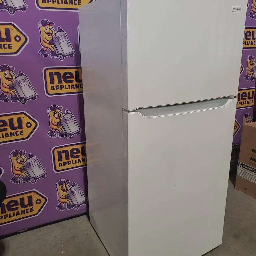 Pictures of Frigidaire 30 in. Width 18.3 cu. ft. Top Freezer Refrigerator with EvenTemp Cooling System in White FFTR1835VW - Scratch & Dent (Minor) - Neu Appliance Outlet - Discount Appliance Outlet in Austin, Tx